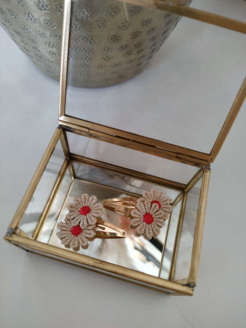 L'ENFANT FLEURI | HAARSPELD JULIE